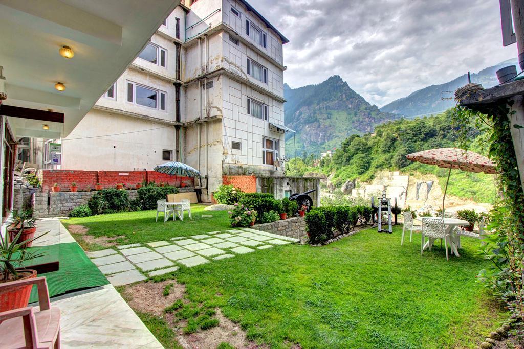 Hotel The Himachal Inn Manāli Buitenkant foto